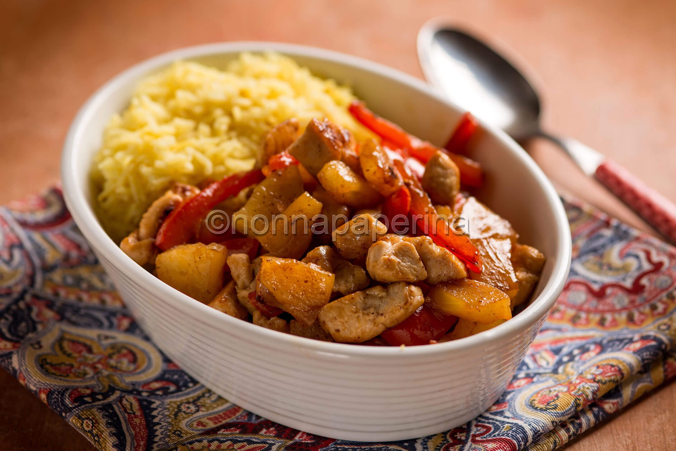 Hawaiian chicken, un secondo a base di pollo e ananas