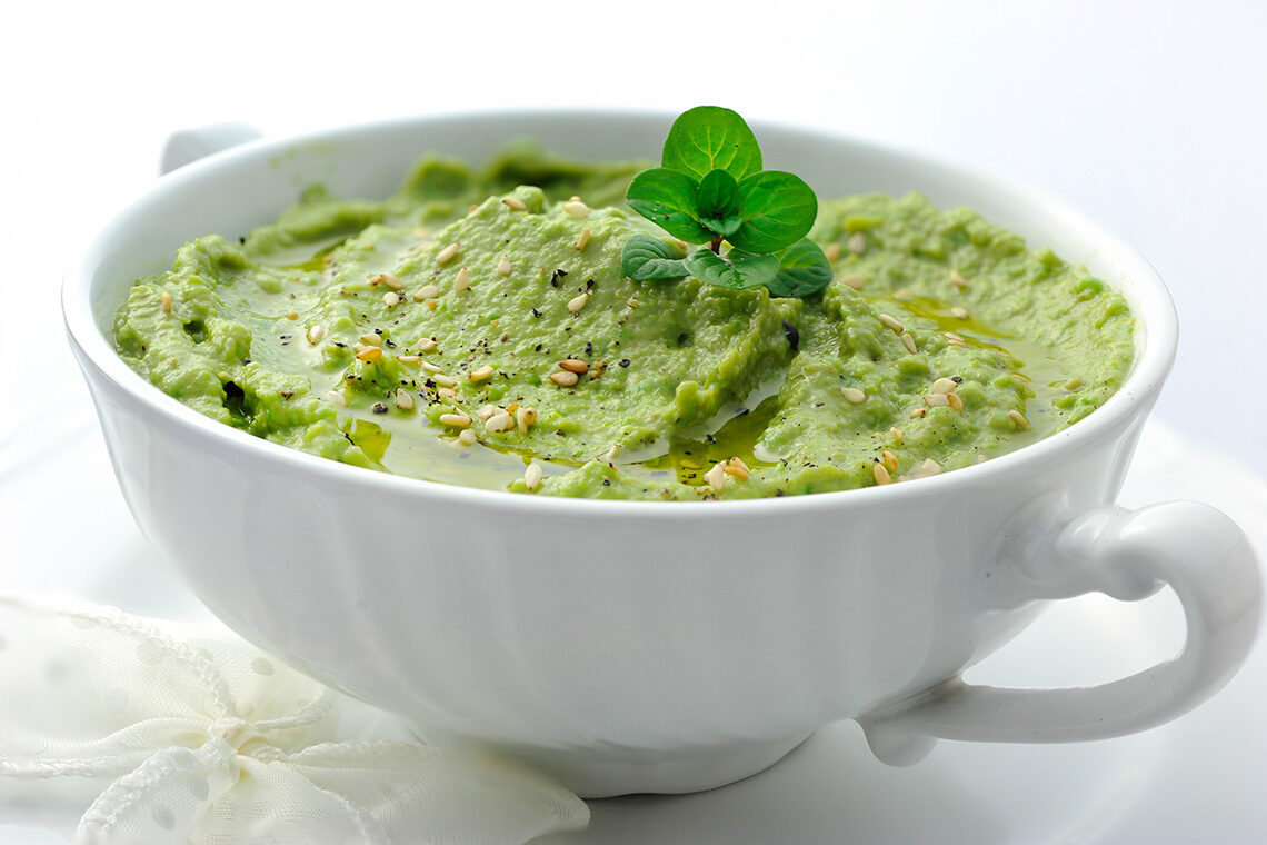 hummus di edamame e avocado al miso