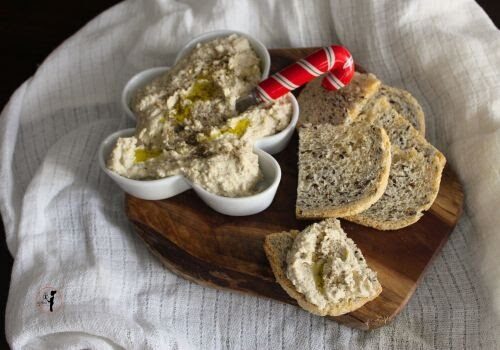 Hummus di zuppa di legumi, la cottura è velocissima grazie alla pentola a pressione elettrica.