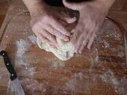Impasto base per fare la pizza