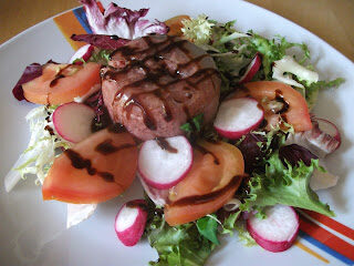 Insalata con carne in gelatina