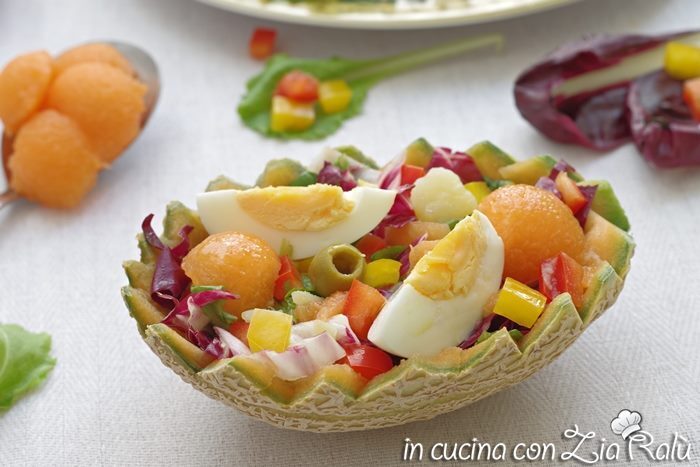 Insalata con uova e melone – ricetta light