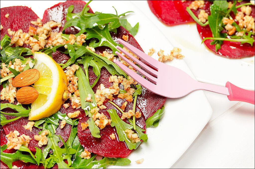 Insalata di barbabietole rosse