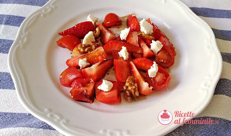 Insalata di fragole e pomodorini