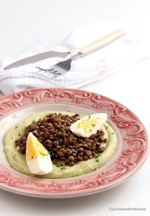 Insalata di lenticchie con crema di avocado