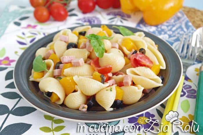 Insalata di pasta fredda al prosciutto