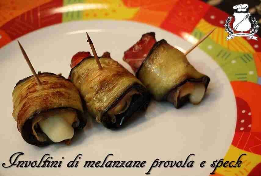 Involtini di melanzane con provola e speck