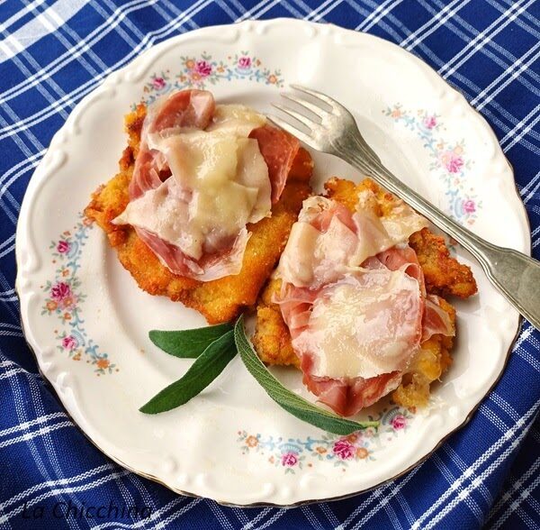 La cotoletta alla bolognese (o cotoletta alla petroniana)