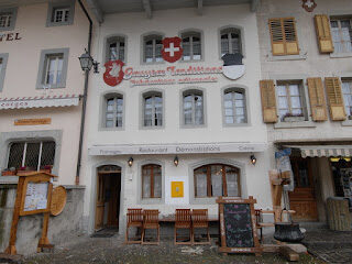 La maison des traditions – rue du bourg 20 – 1663 gruyeres