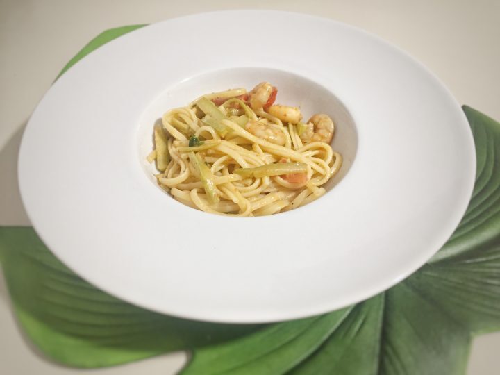 Linguine zucchine e gamberi piccanti