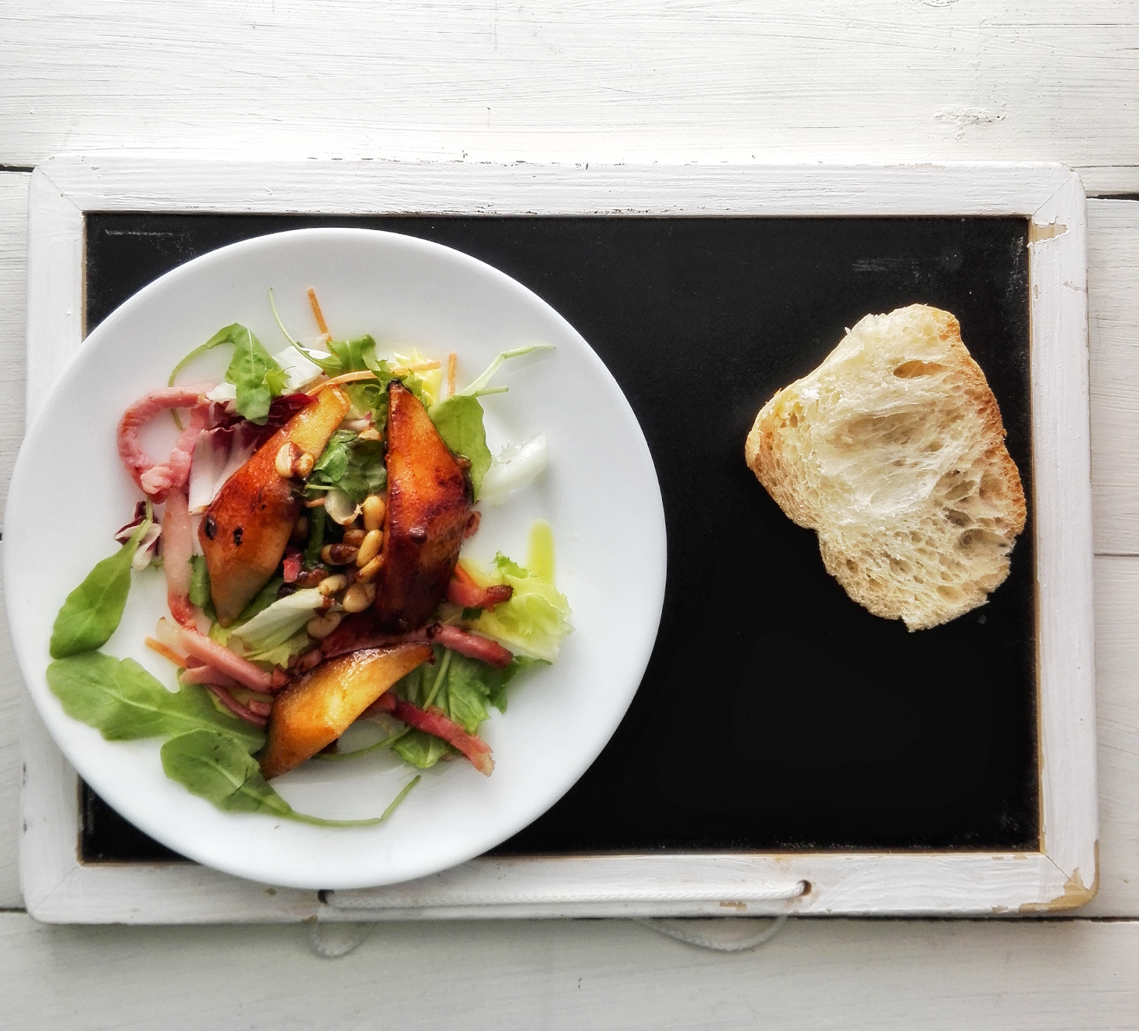 Lorraine pascale la secca e l’insalata di pere al’aceto balsamico con speck e dressing caldo