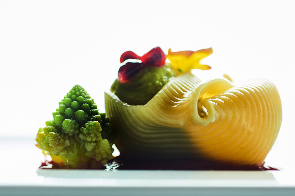 Lumaconi con cavolo piccante e melagrana