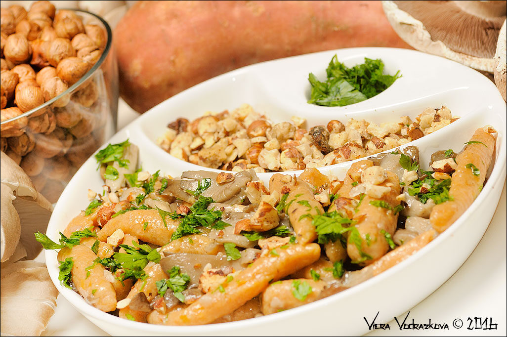 Lunghi gnocchi di batata