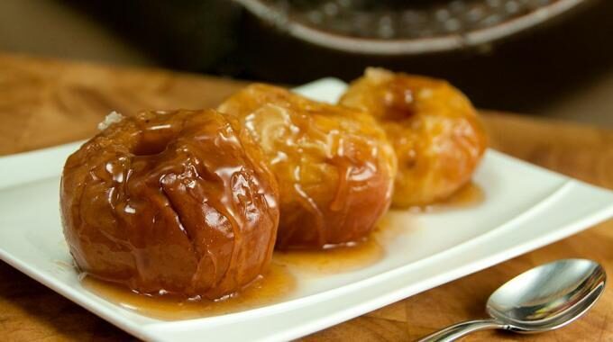 Mele al forno caramellate