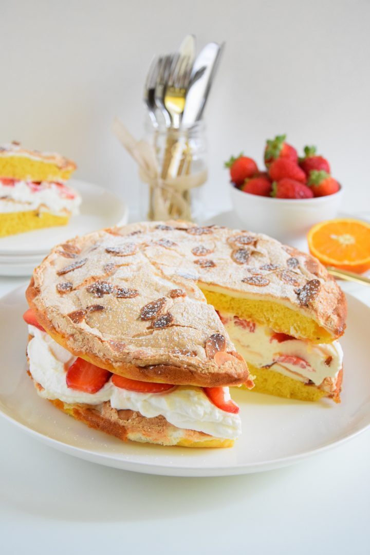 Meringue cake alle fragole