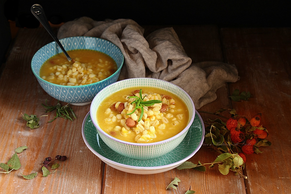 Minestra orzo, zucca e fagioli rustica
