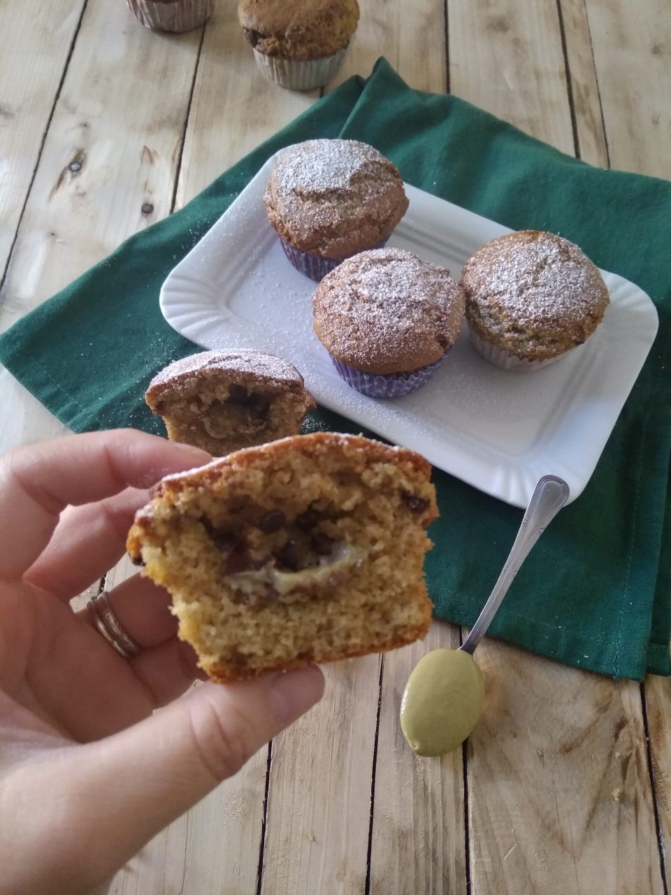 Muffin al pistacchio e cioccolato