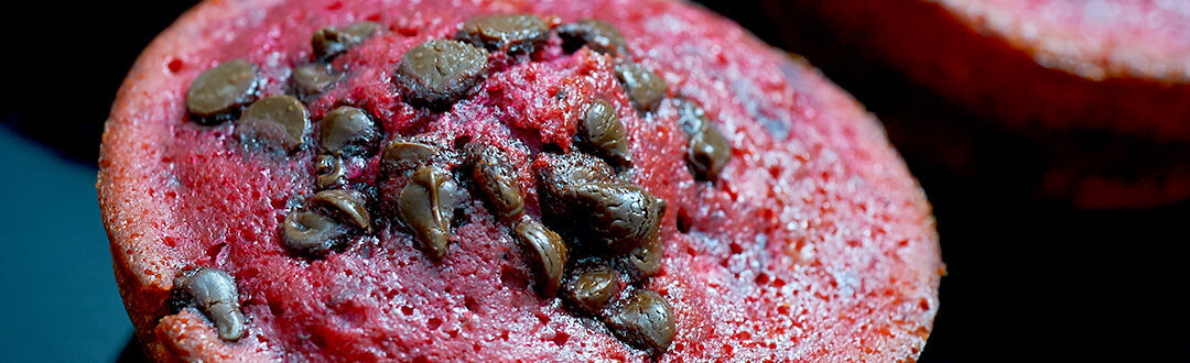 Muffin alla barbabietola e cioccolato