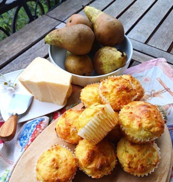 Muffin con formaggio e pere