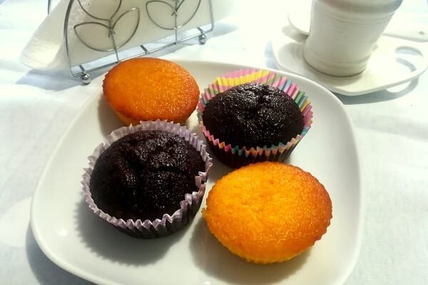 Muffin di carote e mandorle al cioccolato senza glutine, con o senza bimby
