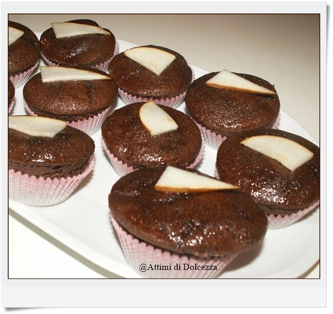 Muffin pere e cioccolato