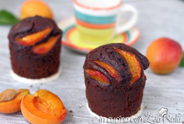 Muffins cacao e albicocche all’olio