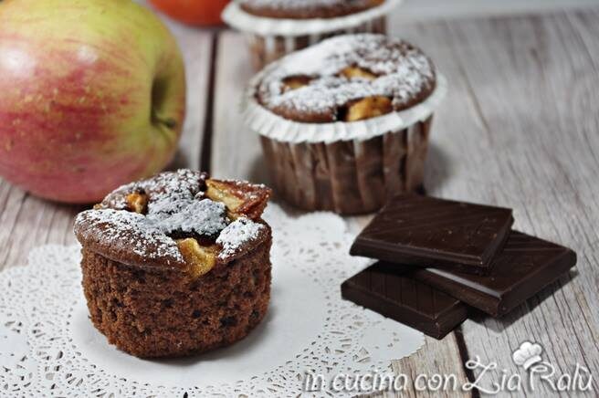 Muffins cacao mela e cannella