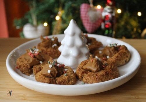 Natale: biscotti morbidi con farina di mais,spezie e  crema di speculoos in friggitrice ad aria