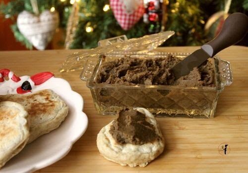 Natale: paté di funghi secchi e lenticchie, perfetto per le tartine delle feste