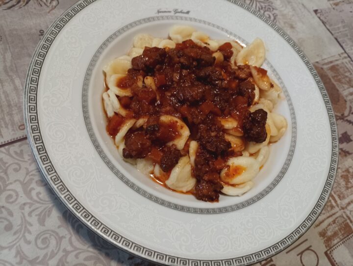 Orecchiette con ragù di cortile