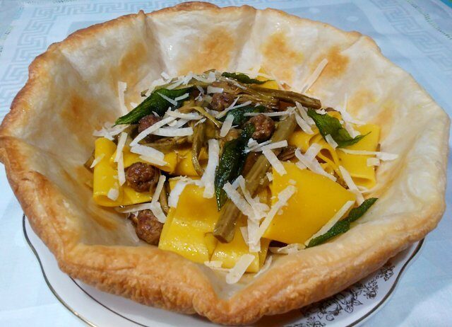 Paccheri gialli con carciofi