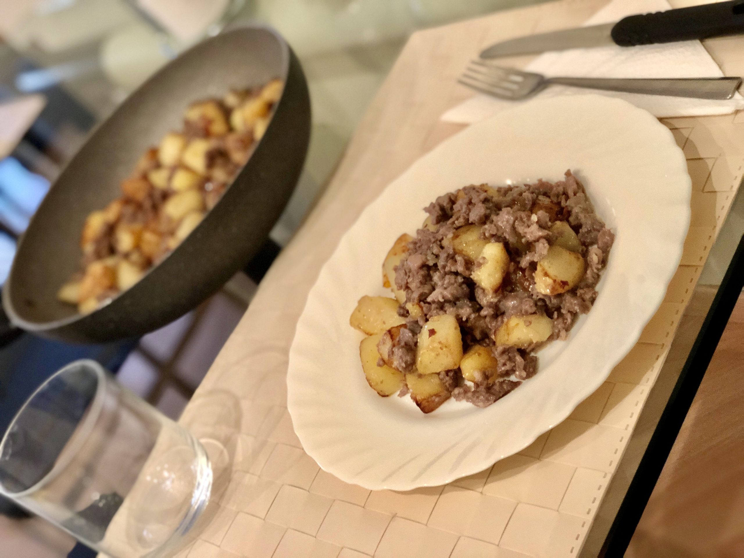 Padellata di salsiccia e patate