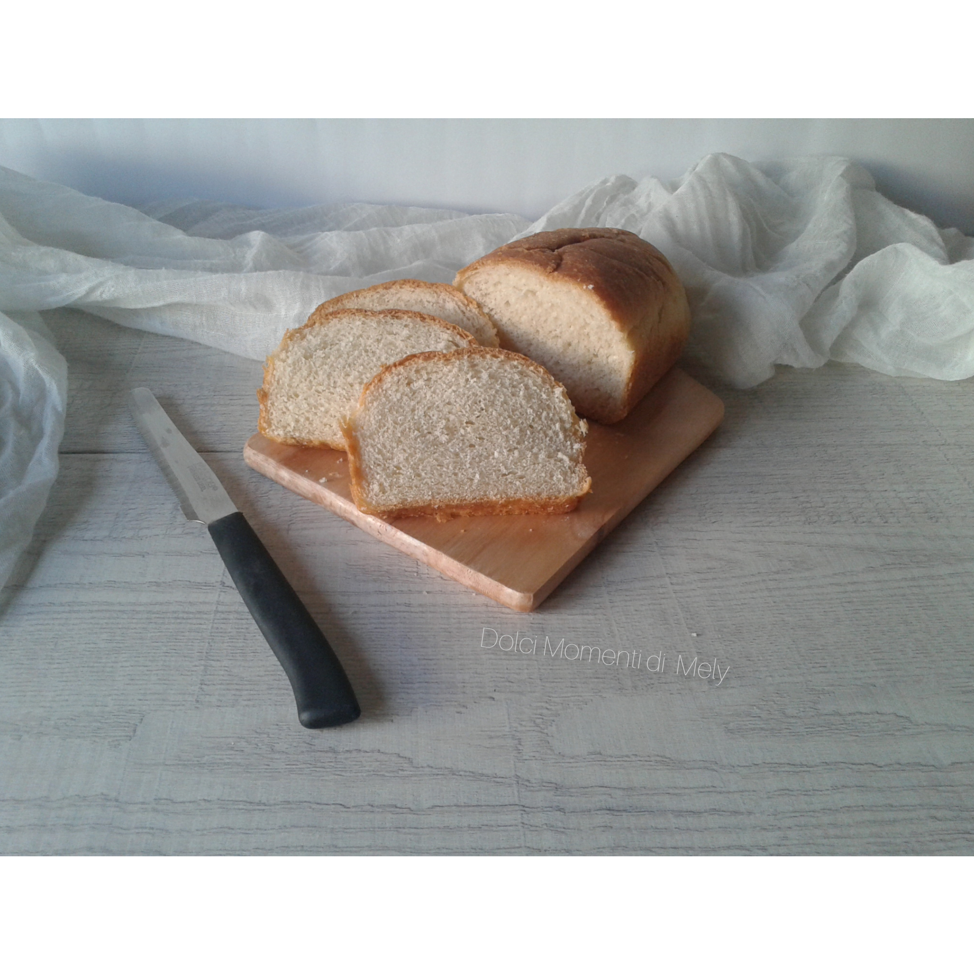 Pan bauletto fatto in casa (ricetta facilissima)