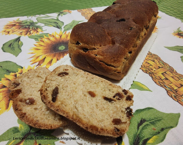 Pan brioche integrale intrecciato, con uvetta e bevanda di riso