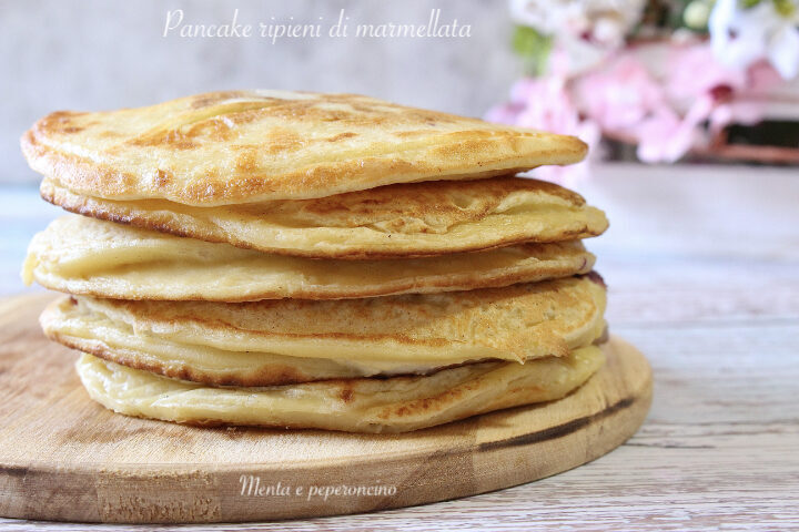 Pancake ripieni di marmellata