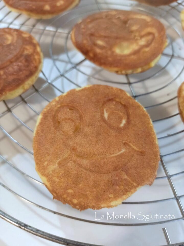 Pancakes con faccine senza glutine