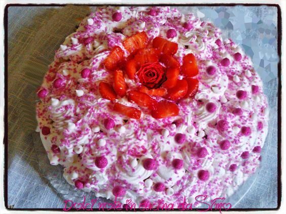 Pandispagna cremoso alle fragole