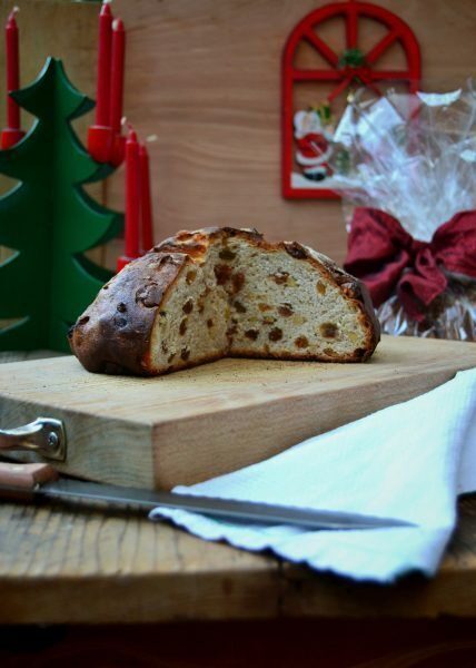 Pandolce genovese vegan con canditi e pinoli