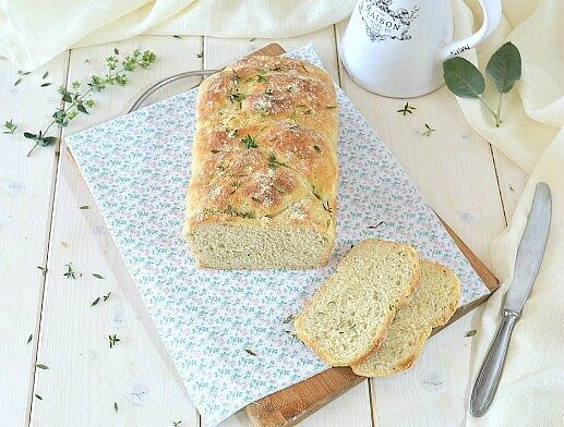 Pane alle erbe aromatiche
