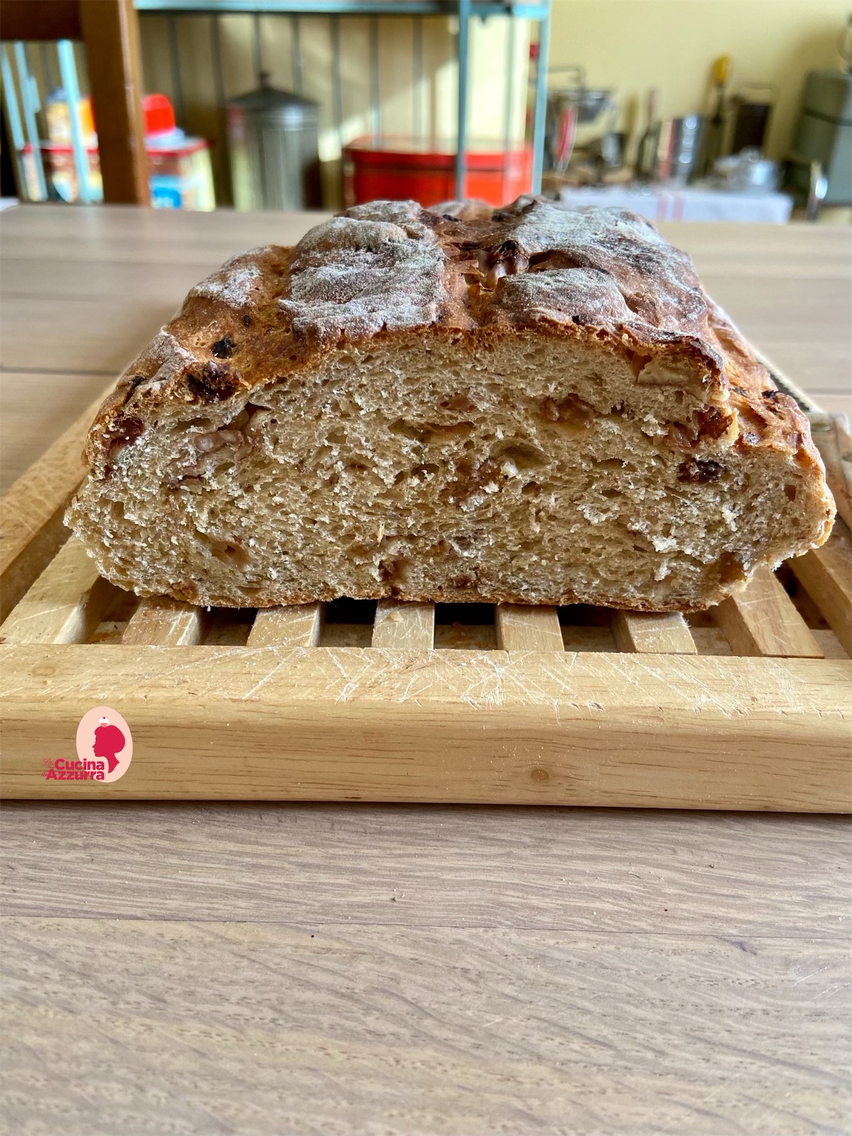 Pane di grani antichi con uvette, noci, anici e rosmarino: un pane perfetto anche per pasqua!