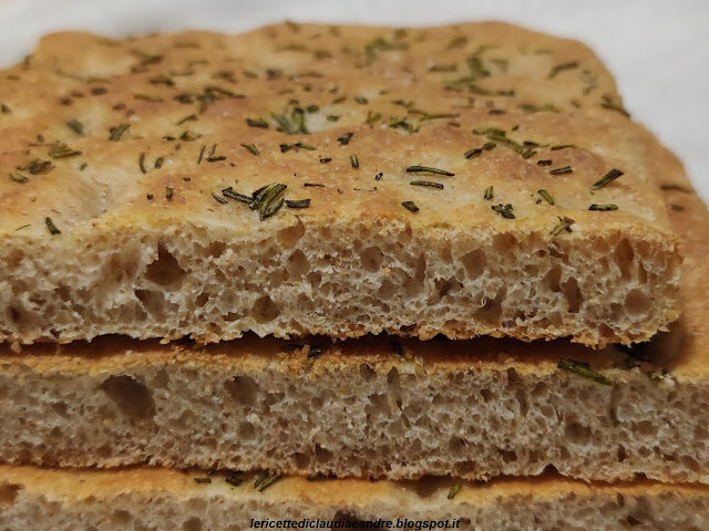Pane in cassetta e focaccia integrale