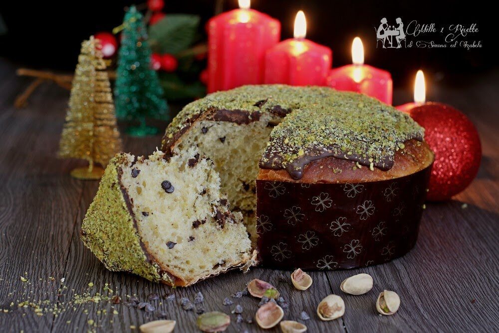 Panettone al pistacchio e gocce di cioccolato, ricetta soffice