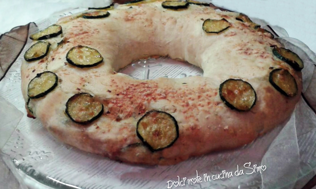 Panfocaccia farcita con zucchine e prosciutto