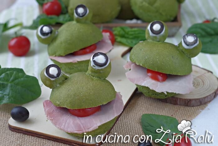 Panini a forma di ranocchia