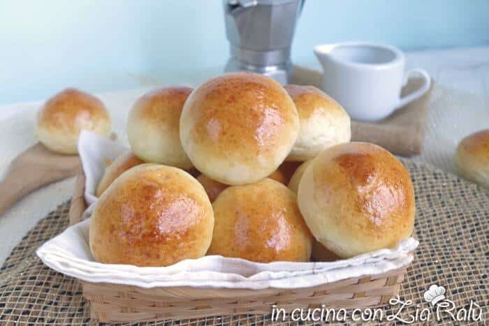 Panini al latte