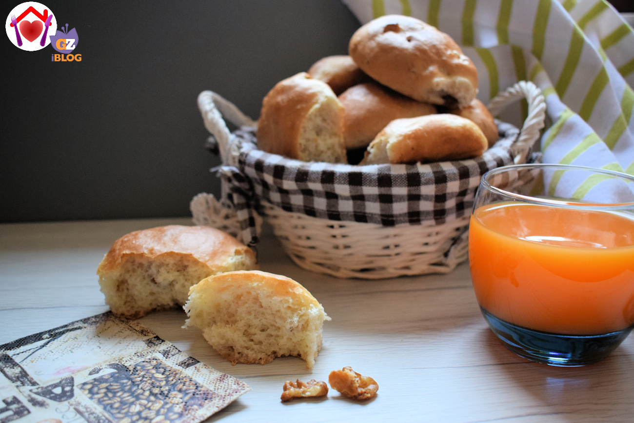 Panini dolci alle noci
