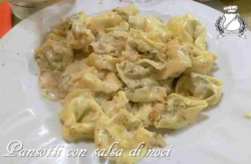 Pansotti con salsa di noci