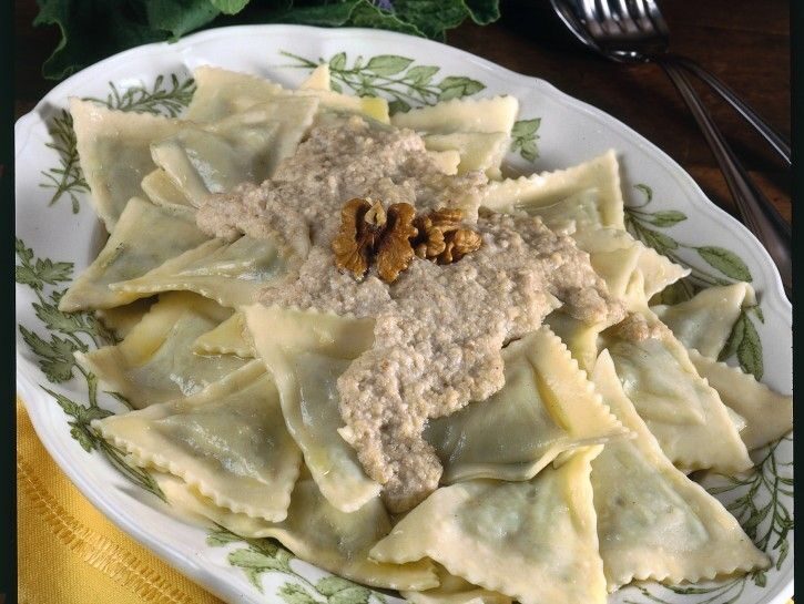 Pansotti di magro con salsa di noci