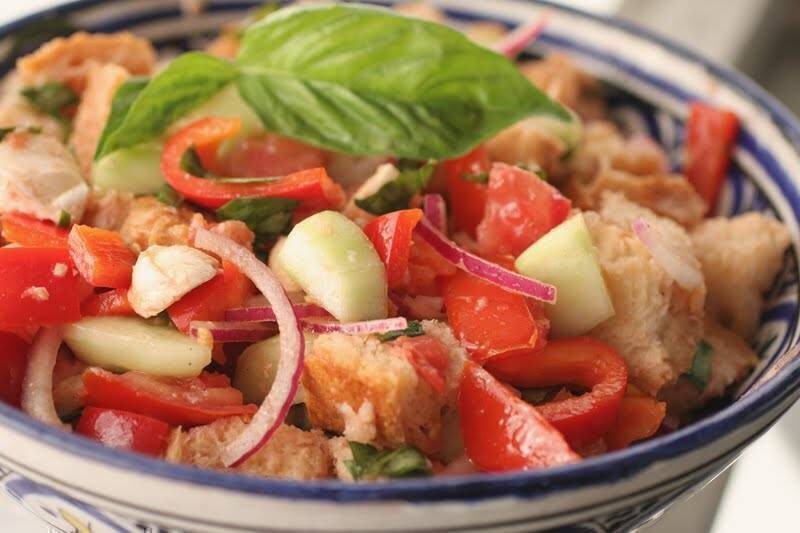 Panzanella Toscana vegana