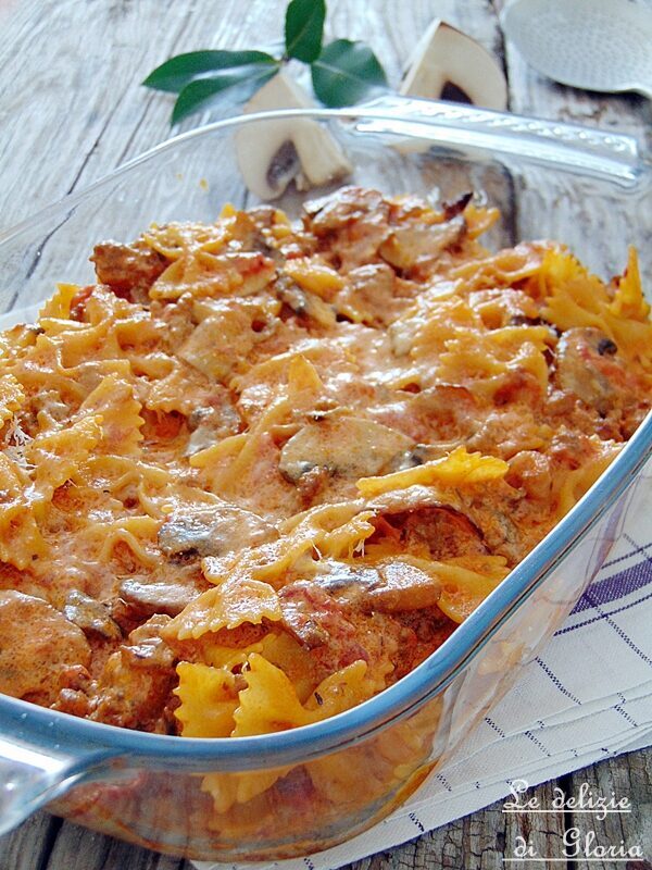 Pasta al forno con funghi